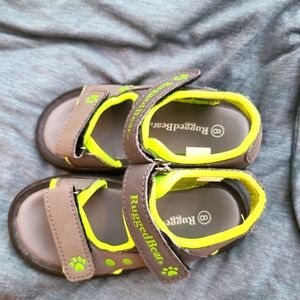 NWOT Rugged Bear Toddler sz 8 sandals